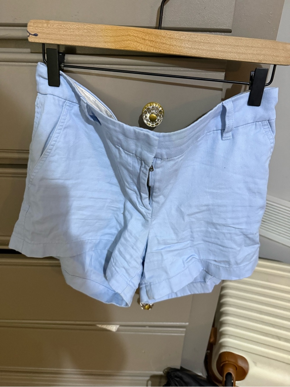 Light Blue Women's 3.5 in chino shorts size